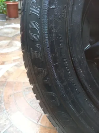 Llantas con neumáticos