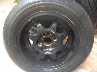 Llantas con neumáticos