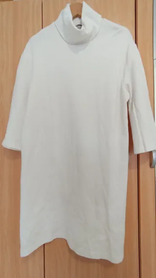 Vestido blanco cuello alto Zara
