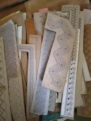 135 Patrones de Encaje Bolillos