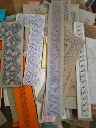 135 Patrones de Encaje Bolillos