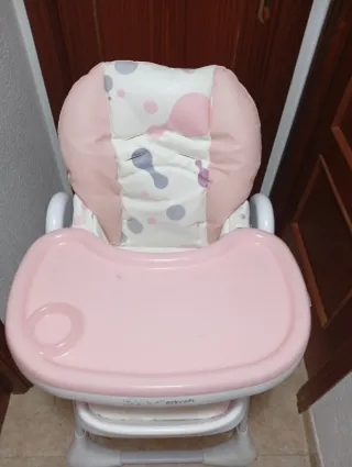 Trona bebé rosa y blanco