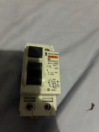 Interruptores Térmicos Schneider y Merlin Gerin