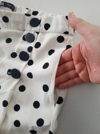 Pantalón ancho lunares blanco y negro