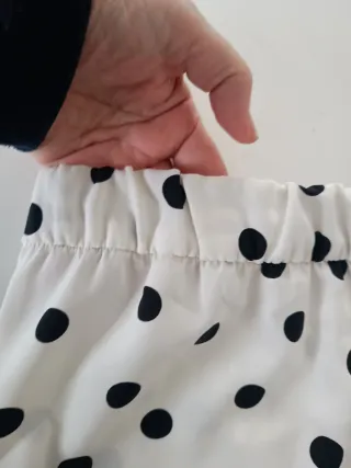 Pantalón ancho lunares blanco y negro