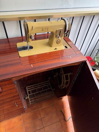 Mueble antiguo madera caoba