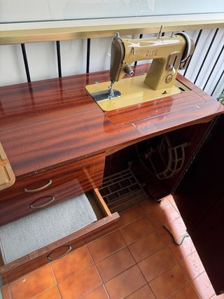 Mueble antiguo madera caoba