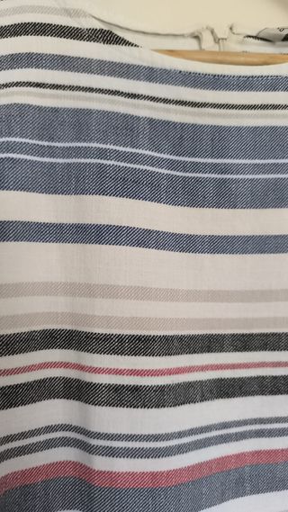 Vestido corto de rayas