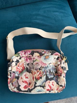 Bolso de hombro con estampado floral