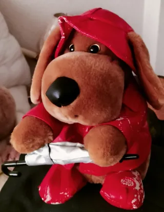 Perrito musical de peluche