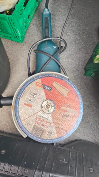 Radial Bosch GWS 22-230 JH