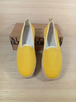 Napapijri Gialle Tg. 39 Nuove Originali