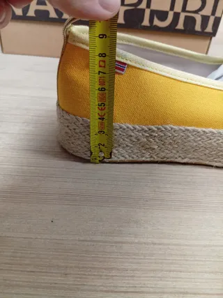 Napapijri Gialle Tg. 39 Nuove Originali