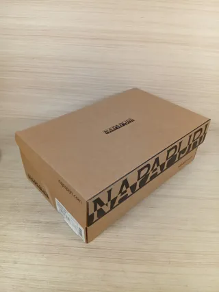 Napapijri Gialle Tg. 39 Nuove Originali