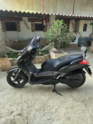 Yamaha XMAX 125 cc Maxi Scooter