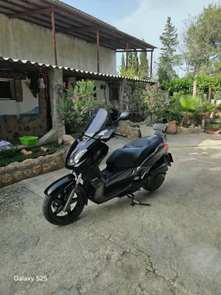 Yamaha XMAX 125 cc Maxi Scooter