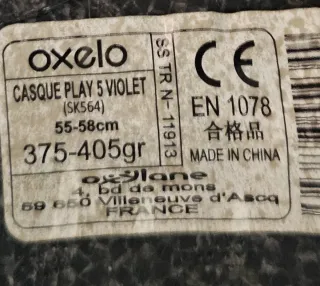 Casco infantil morado