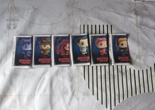 Lote 1 6 papelitos Stranger Things huevos joy.