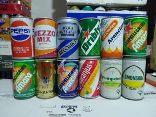 Migliaia di lattine birra e bibite