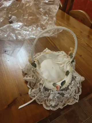 Almohadilla para anillos de boda con rosa