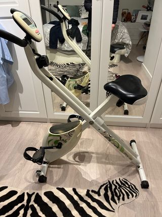 Bicicleta Estática BH Open Go Plegable.