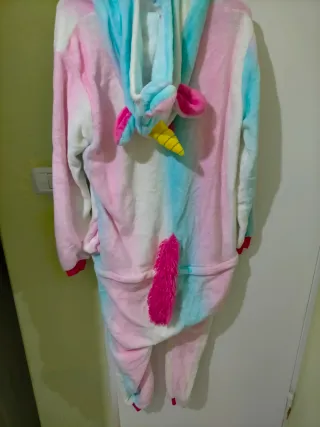 Kigurumi de unicornio con capucha Talla M