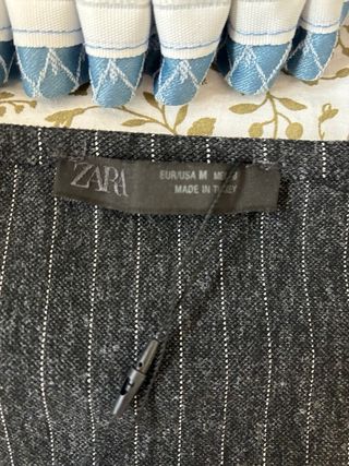 Chaleco Zara Rayas Diplomáticas Gris