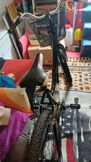 Bicicleta de paseo  negrajl wenty de 26 pulgadas