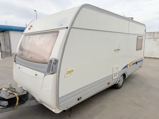 Caravana Burstner 2 ambientes con Mover autonoma