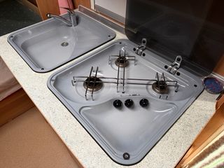 Caravana Burstner 2 ambientes con Mover autonoma