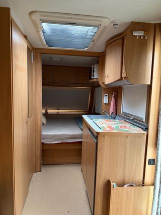 Caravana Burstner 2 ambientes con Mover autonoma