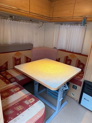 Caravana Burstner 2 ambientes con Mover autonoma