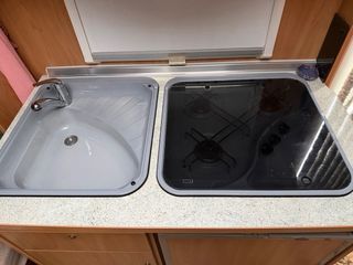 Caravana Burstner 2 ambientes con Mover autonoma