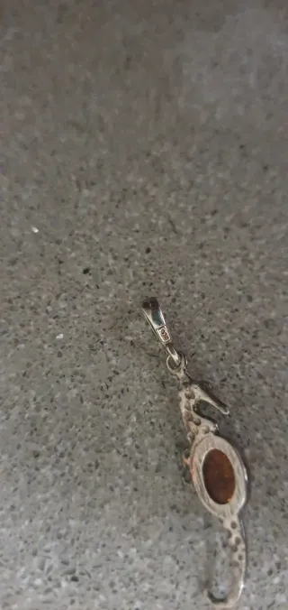 Colgante Plata Caballito de Mar con Ámbar