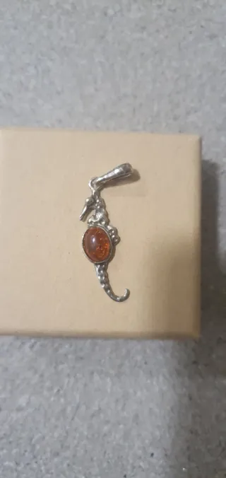 Colgante Plata Caballito de Mar con Ámbar