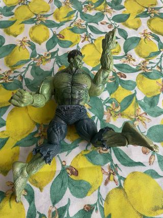Hulk Marvel Select Action Figure