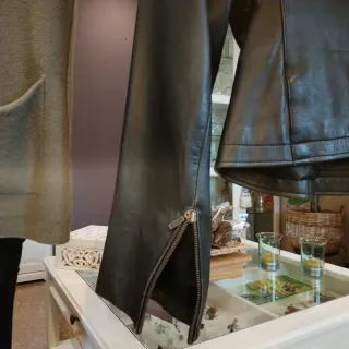 Chaqueta de piel IAN CARLO negra