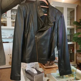 Chaqueta de piel IAN CARLO negra