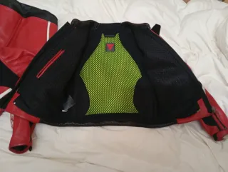 Mono de cuero Dainese Laguna Seca talla 48