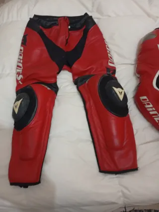 Mono de cuero Dainese Laguna Seca talla 48