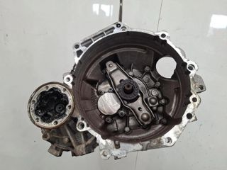 SEAT IBIZA MK5 - 1.5L 6 velocidades manual gasolina caja de cambios / transmisión OEM 2S300052H