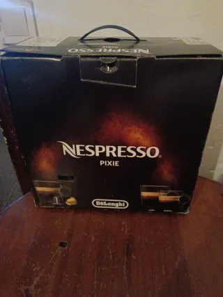 Cafetera Nespresso Delonghi Pixie