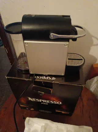 Cafetera Nespresso Delonghi Pixie