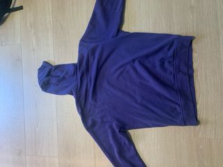 Sudadera Jordan morada con logo