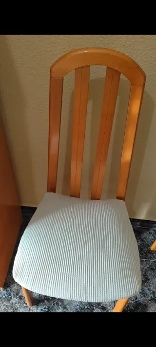 Mesa comedor extensible 90x90 a 180 + 4 sillas