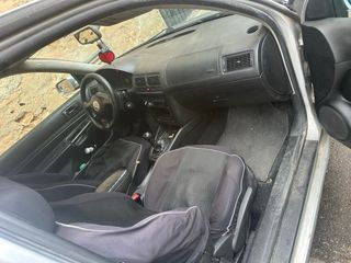 Volkswagen Golf 2001