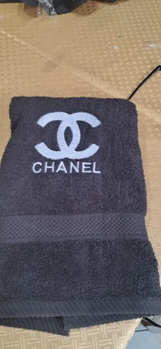 Asciugamani Chanel ricamati set 2 pezzi