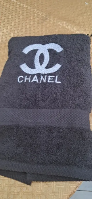 Asciugamani Chanel ricamati set 2 pezzi