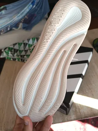 Tenis Adidas Supernova Talla 42 2/3.