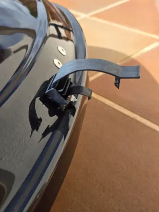 Cofre de techo negro brillante